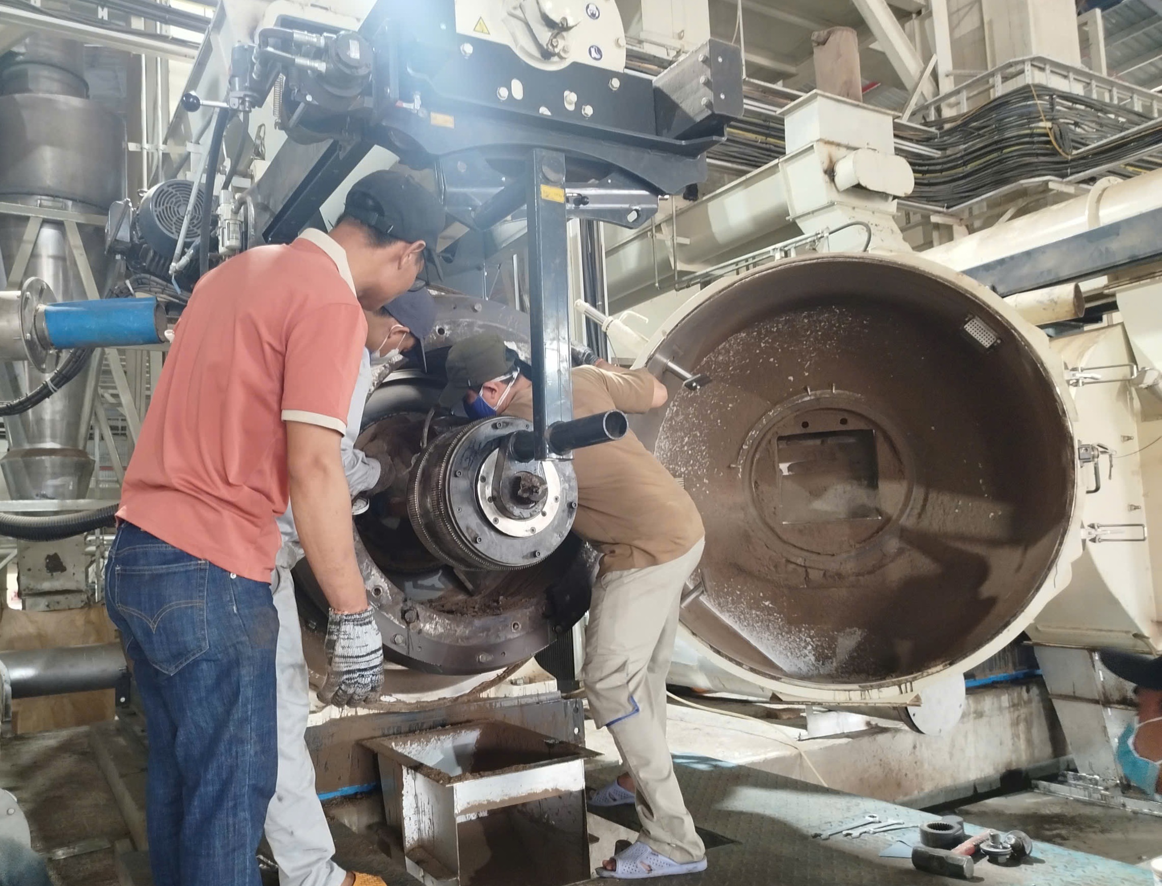 Bảo trì định kỳ máy ép viên nén gỗ Biomass – Cam kết đồng hành lâu dài từ Phát Nghĩa