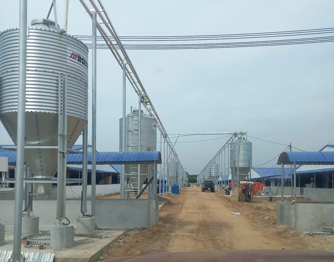 Phát Nghĩa cung cấp dịch vụ tư vấn, lắp đặt hệ thống trang trại chăn nuôi heo, gà chuyên nghiệp