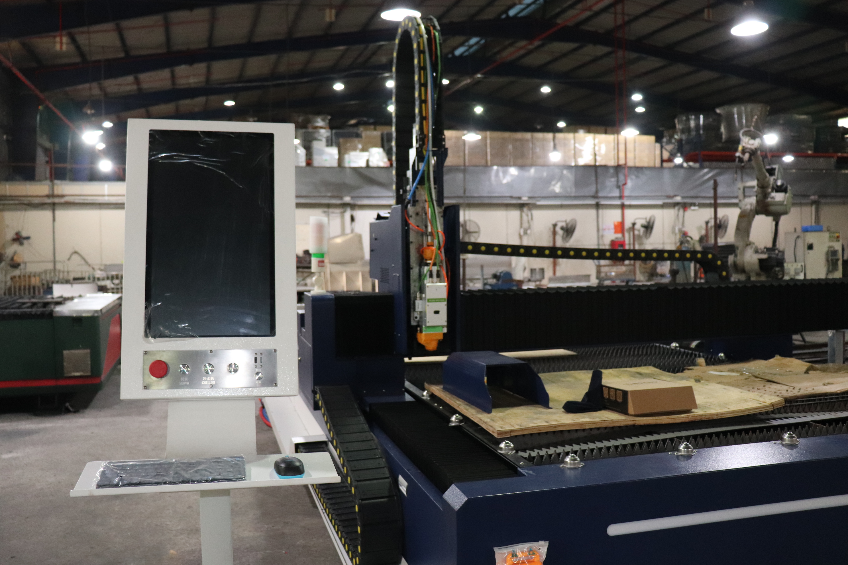 CÔNG TY PHÁT NGHĨA LẮP ĐẶT MÁY CẮT CNC MỚI CHO XƯỞNG SẢN XUẤT – ĐẨY NHANH TIẾN ĐỘ CÁC DỰ ÁN TRANG TRẠI